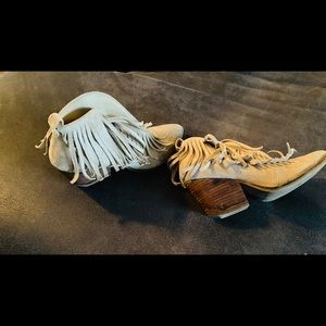 7.5 tan fringe heels